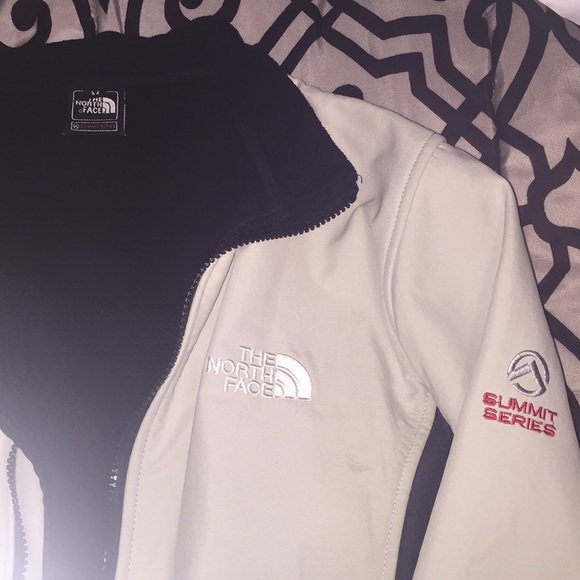 The North Face jacket - Picture 2 of 5